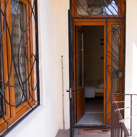 Апартаменти Comfort і затишний